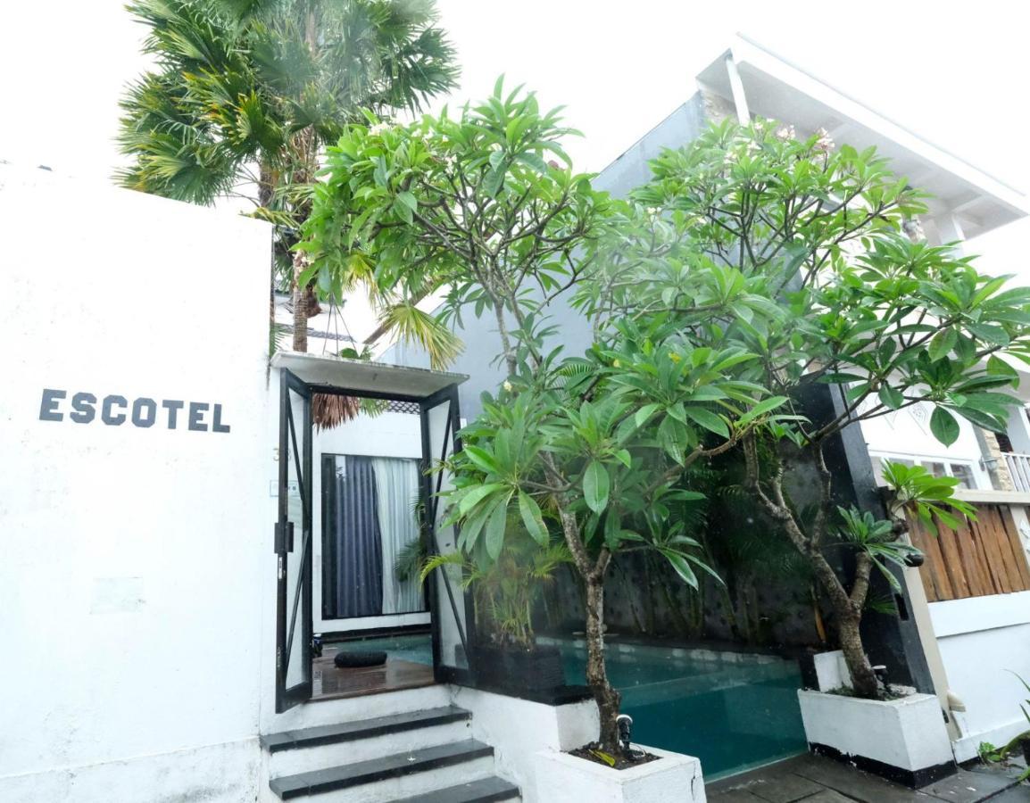 Escotel Jalak Canggu Extérieur photo