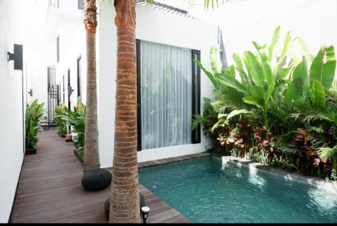 Escotel Jalak Canggu Extérieur photo